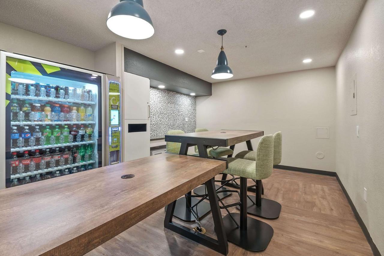 Extended Stay America Suites - Miami - Airport - Blue Lagoon Miami Springs Екстериор снимка