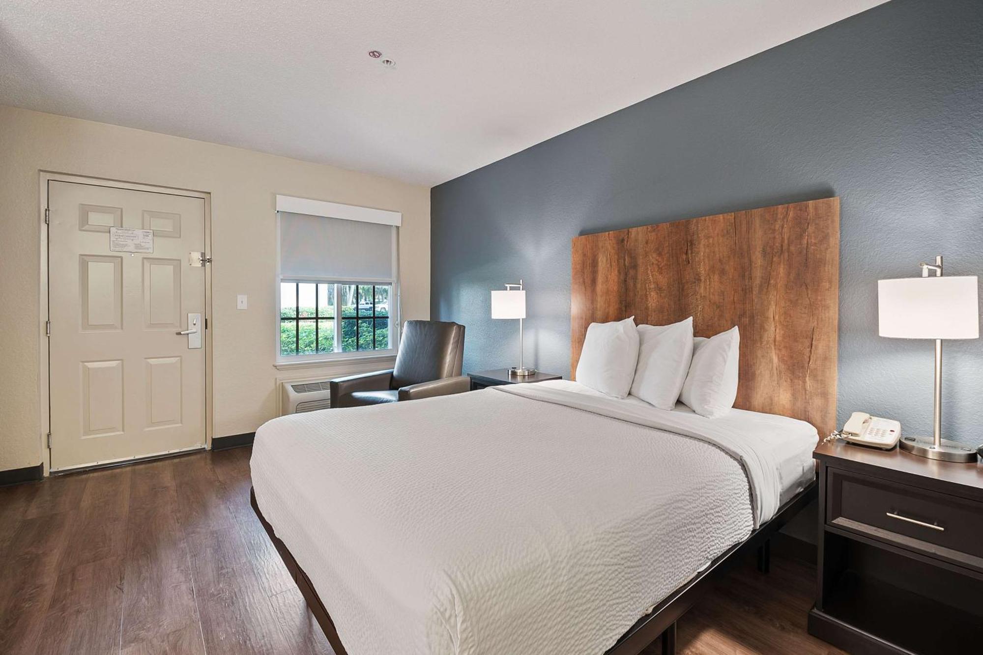 Extended Stay America Suites - Miami - Airport - Blue Lagoon Miami Springs Екстериор снимка