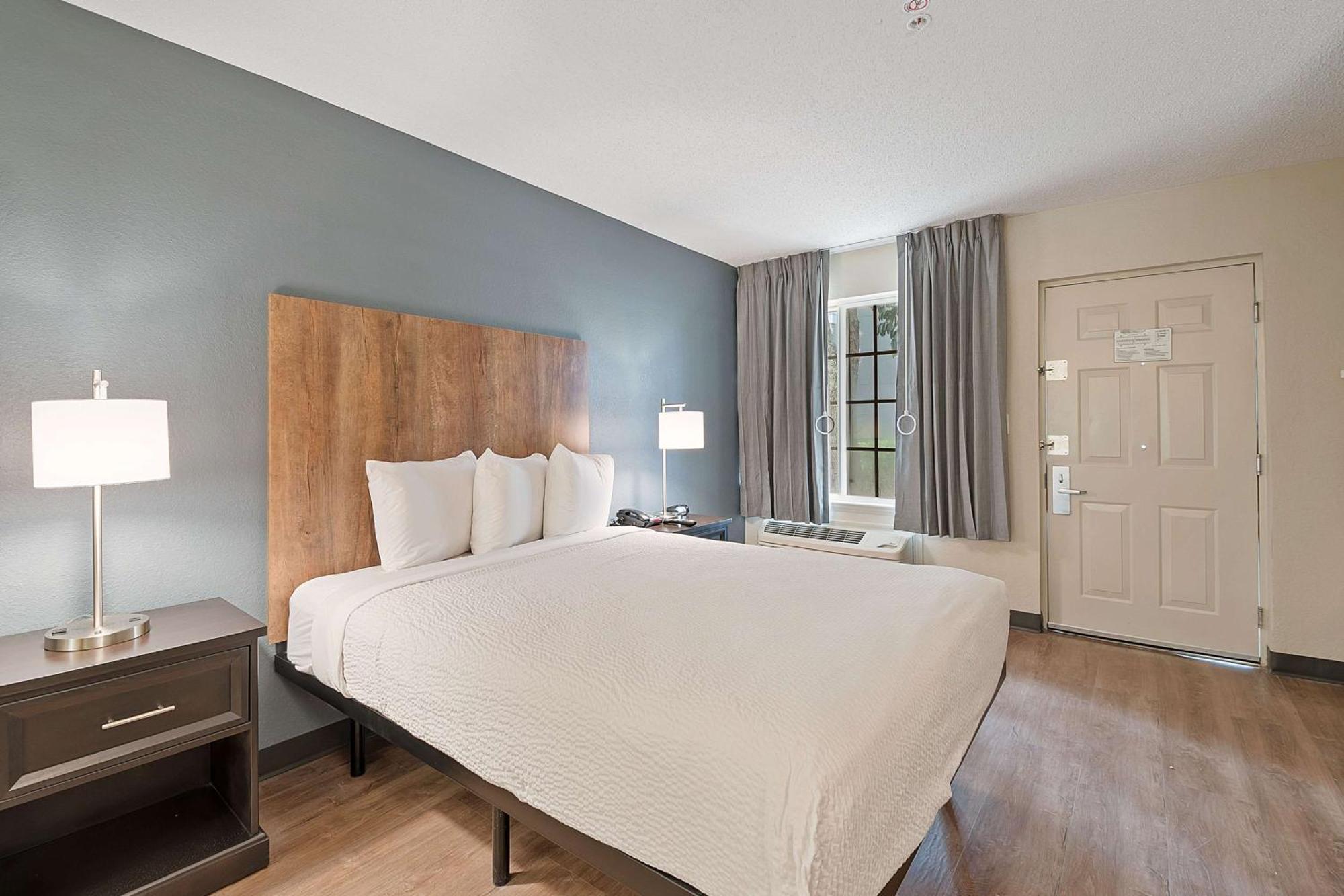 Extended Stay America Suites - Miami - Airport - Blue Lagoon Miami Springs Екстериор снимка