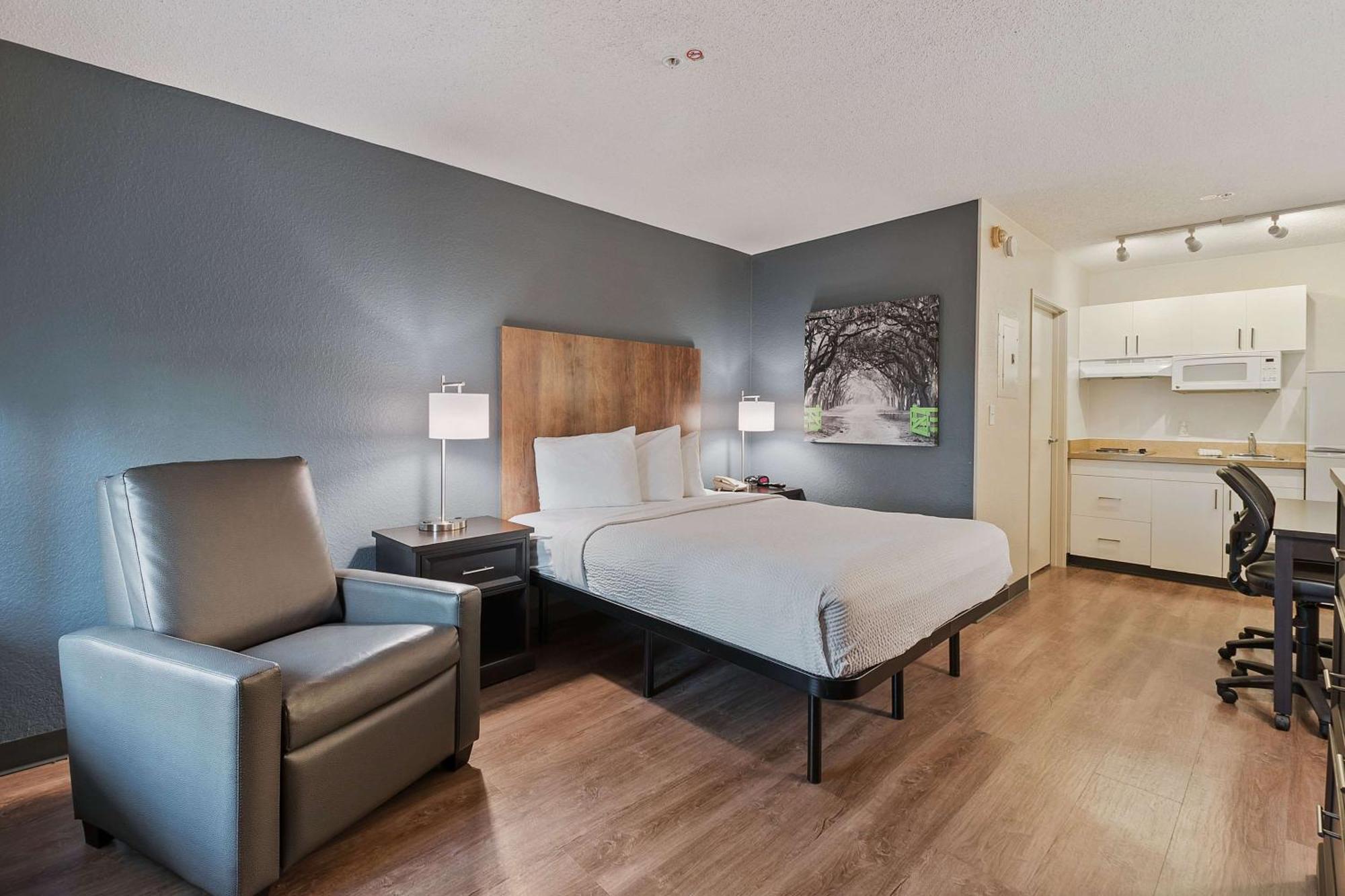 Extended Stay America Suites - Miami - Airport - Blue Lagoon Miami Springs Екстериор снимка