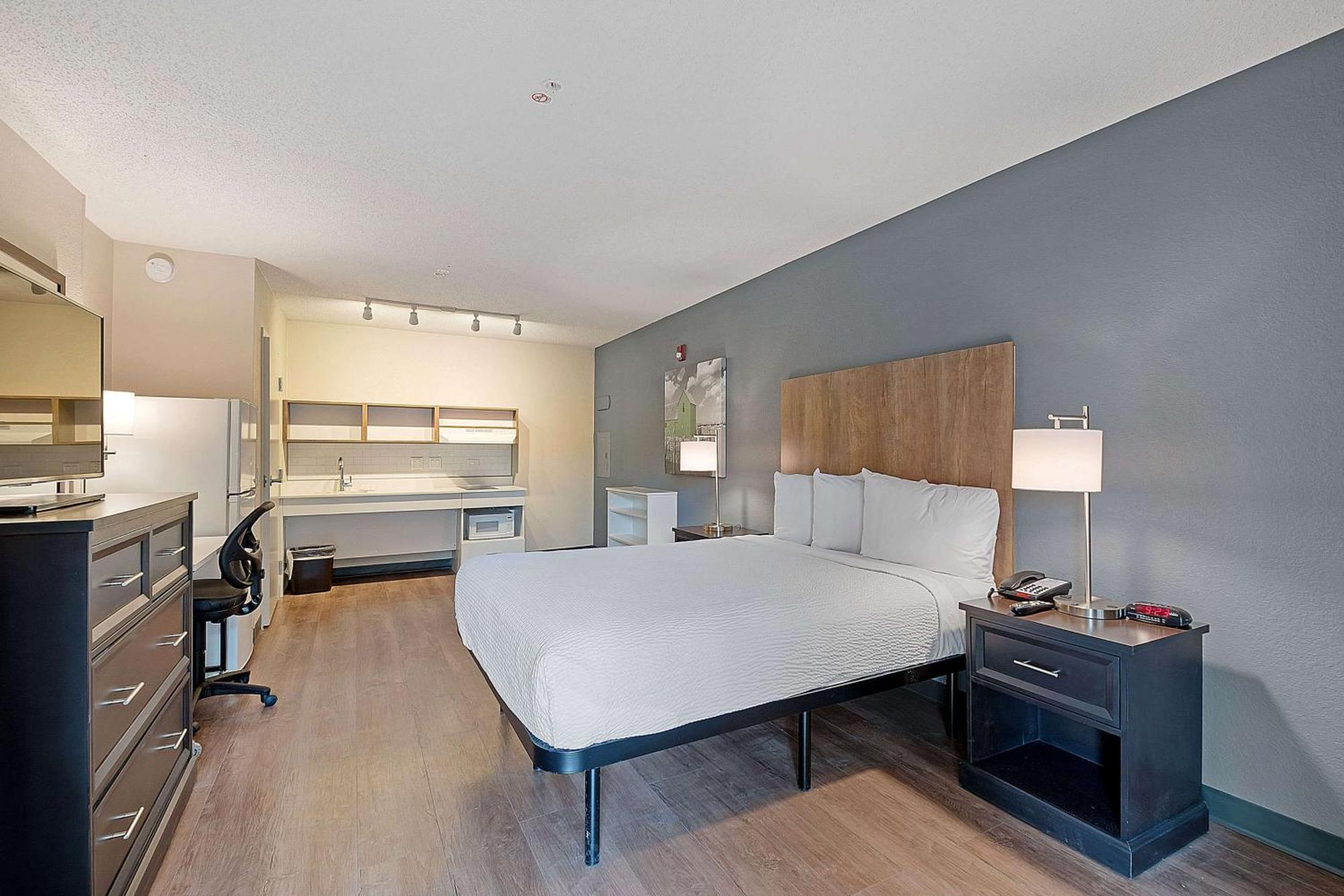 Extended Stay America Suites - Miami - Airport - Blue Lagoon Miami Springs Екстериор снимка